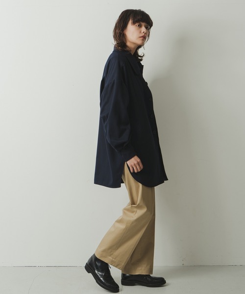 kha:ki(カーキ)の「「KHA:KI / カーキ」ワイドカラーオーバージャケット(ダウンジャケット/コート・レディース・ブラウン/カーキ/ダークネイビー・2/1)」の10枚目の写真