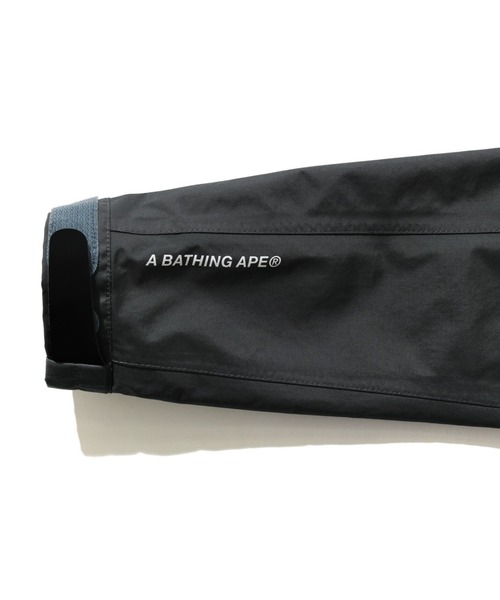 A BATHING APE（アベイシングエイプ）の「BAPE 3 LAYER HOODIE JACKET M（マウンテンパーカー・メンズ・ベージュ/ブラック・LARGE/MEDIUM/XX-LARGE/X-LARGE/SMALL）」の11枚目の写真