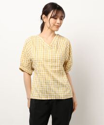 チェックシャツ