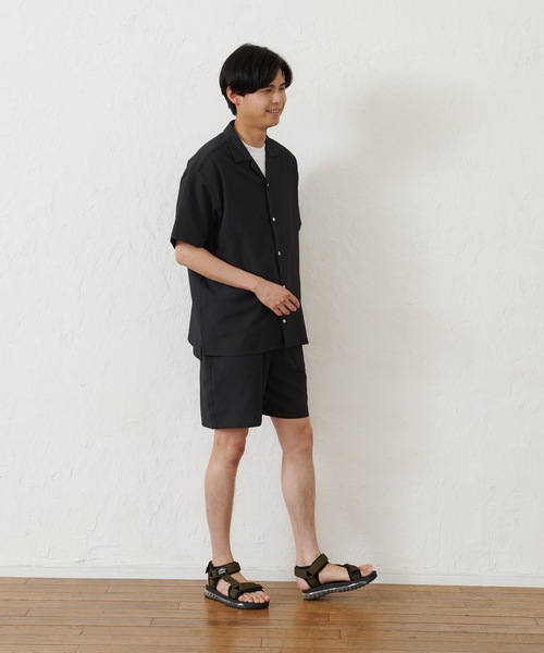 Blue Standard （ブルースタンダード）の「【セットアップ】【BLUE STANDARD】シアサッカー無地オープンシャツ×ショートパンツ（シャツ/ブラウス・メンズ・チャコールグレー/ネイビー/カーキ/アイボリー・MEDIUM/LARGE/X-LARGE）」の5枚目の写真