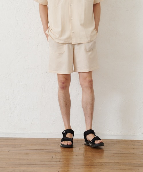 Blue Standard （ブルースタンダード）の「【セットアップ】【BLUE STANDARD】シアサッカー無地オープンシャツ×ショートパンツ（シャツ/ブラウス・メンズ・チャコールグレー/ネイビー/カーキ/アイボリー・MEDIUM/LARGE/X-LARGE）」の18枚目の写真