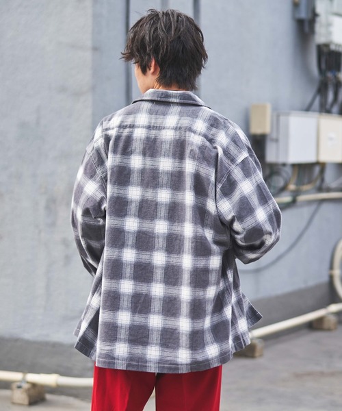 WEGO(ウィゴー)の「WEGO/オンブレチェックオープンカラールーズネルシャツ(シャツ/ブラウス・メンズ・ブラック系その他/ブルー系その他・LARGE/MEDIUM)」の8枚目の写真