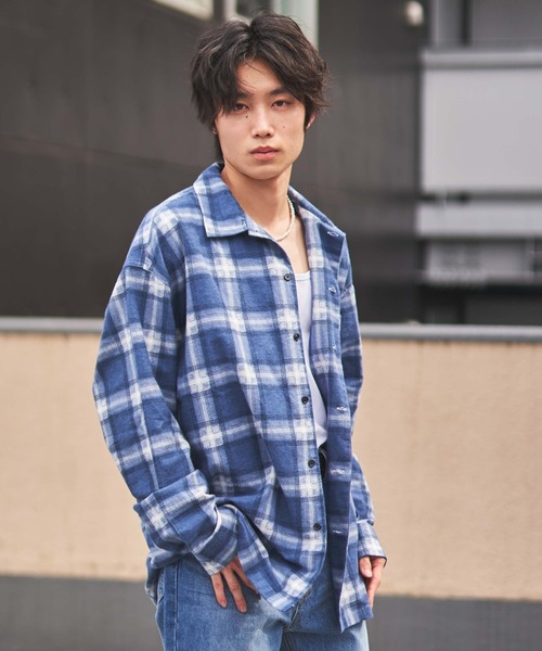 WEGO(ウィゴー)の「WEGO/オンブレチェックオープンカラールーズネルシャツ(シャツ/ブラウス・メンズ・ブラック系その他/ブルー系その他・LARGE/MEDIUM)」の14枚目の写真