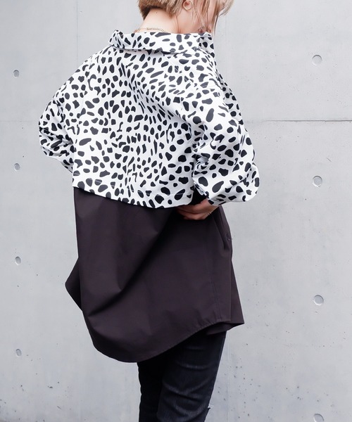 SPIRALGIRL(スパイラルガール)の「バイカラー2wayドッキングシャツ(シャツ/ブラウス・レディース・ブラック/グレー・FREE)」の8枚目の写真