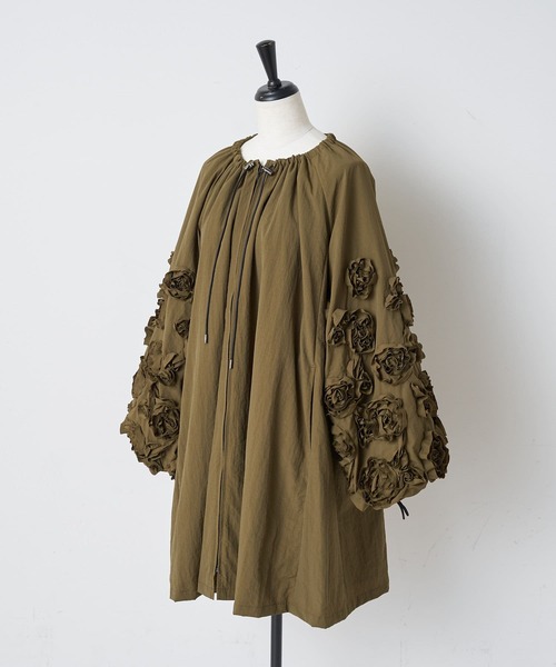 ビアズリー　花コート BEARDSLEY（ビアズリー）の「花袖コート（その他アウター）」 - WEAR
