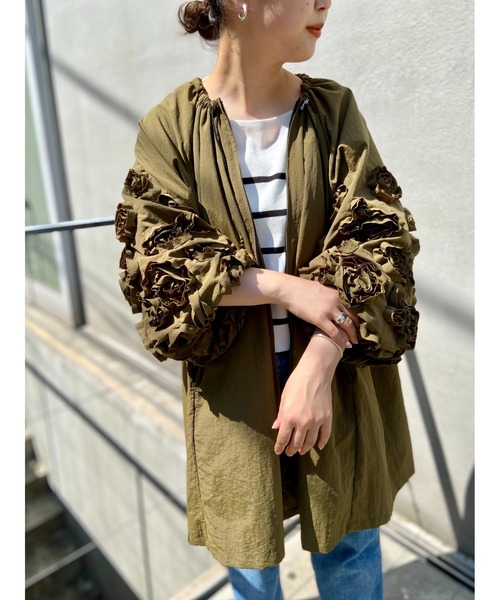 BEARDSLEY（ビアズリー）の「花袖コート（その他アウター）」 - WEAR