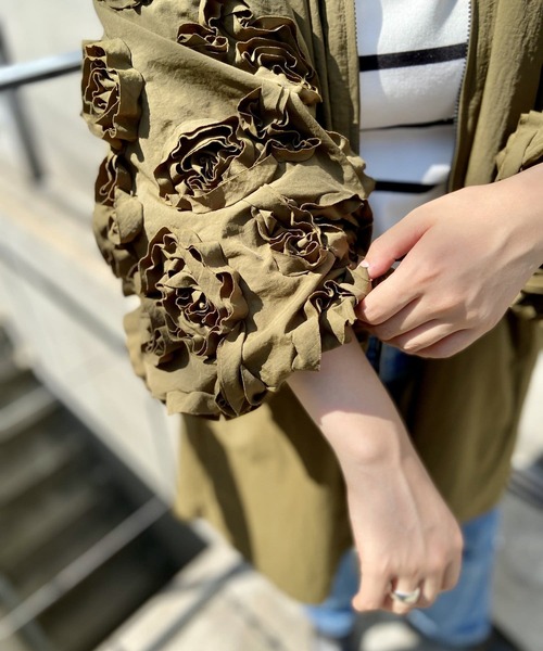 BEARDSLEY（ビアズリー）の「花袖コート（その他アウター）」 - WEAR