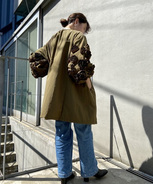 BEARDSLEY（ビアズリー）の「花袖コート（その他アウター）」 - WEAR