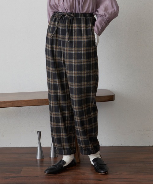 Libra Cue(リブラ キュー)の「起毛チェックテーパードパンツ(その他パンツ・レディース・ブラック/ブラウン・FREE)」の14枚目の写真