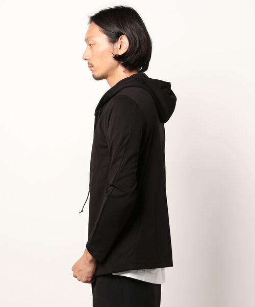 OURET（オーレット）の「OURET (オーレット) スラッシュポケットZIPフーディー（パーカー・メンズ・ブラック・1）」の2枚目の写真