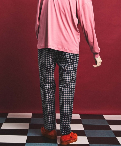MAISON SPECIAL（メゾンスペシャル）の「《ユニセックスアイテム》ハウンドトゥースオリジナルジャガードストレートパンツ 【MAISON SPECIAL/メゾンスペシャル】（その他パンツ・メンズ・オフホワイト/ピンク・1/0/2）」の5枚目の写真
