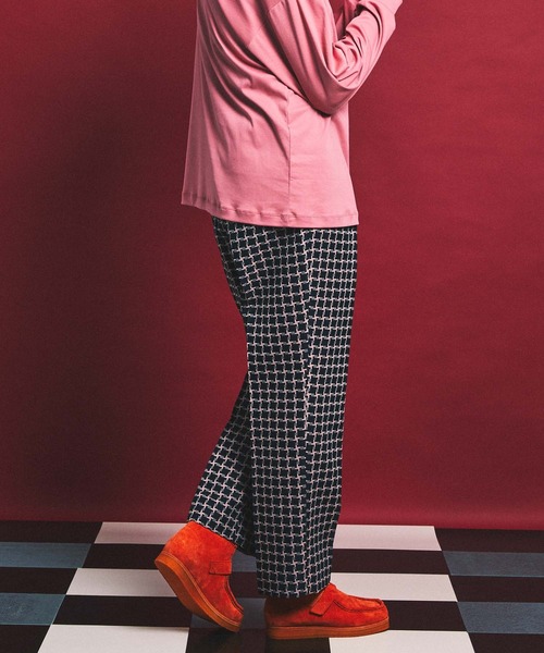 MAISON SPECIAL（メゾンスペシャル）の「《ユニセックスアイテム》ハウンドトゥースオリジナルジャガードストレートパンツ 【MAISON SPECIAL/メゾンスペシャル】（その他パンツ・メンズ・オフホワイト/ピンク・1/0/2）」の3枚目の写真
