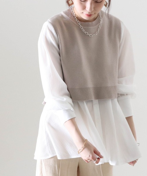 Cheek（チーク）の「ニットベストＳＥＴバンドカラーブラウス（シャツ/ブラウス・レディース・オフホワイト/ブラック/アイボリー・FREE）」の2枚目の写真