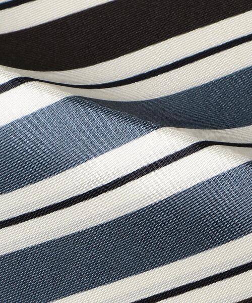 Fratelli Luigi(フラテッリルイージ)の「<Fratelli Luigi (フラテッリ ルイージ) > プリント ストライプ スカーフ(ストール/ショール・メンズ・ダークブラウン/コバルトブルー・FREE)」の4枚目の写真