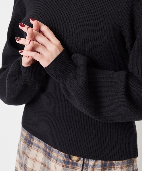 SPIRALGIRL（スパイラルガール）の「ボトルネック袖ボリュームリブニット（Tシャツ/カットソー・レディース・ベージュ/ブラック/オフホワイト・FREE）」の4枚目の写真