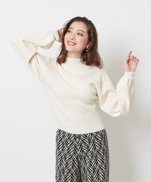 SPIRALGIRL（スパイラルガール）の「ボトルネック袖ボリュームリブニット（Tシャツ/カットソー・レディース・ベージュ/ブラック/オフホワイト・FREE）」の21枚目の写真