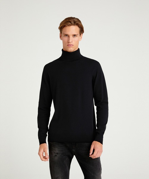 SISLEY(シスレー)の「ストレッチタートルネックニット・セーター(ニット/セーター・メンズ・ブラック/クリーム・SMALL/MEDIUM/LARGE)」の2枚目の写真