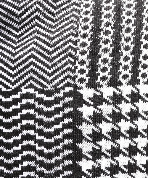 8(eight)(エイト)の「ジャガードクルーネックニット(ニット/セーター・メンズ・グレイッシュベージュ/ブラック・MEDIUM/LARGE)」の6枚目の写真