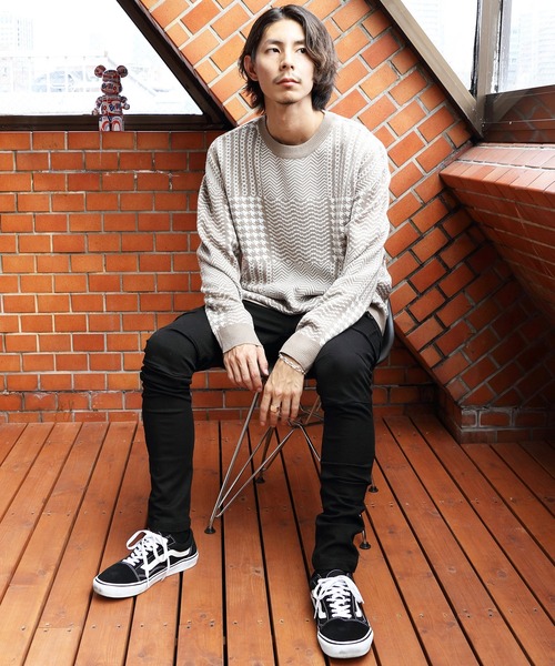 8(eight)(エイト)の「ジャガードクルーネックニット(ニット/セーター・メンズ・グレイッシュベージュ/ブラック・MEDIUM/LARGE)」の22枚目の写真