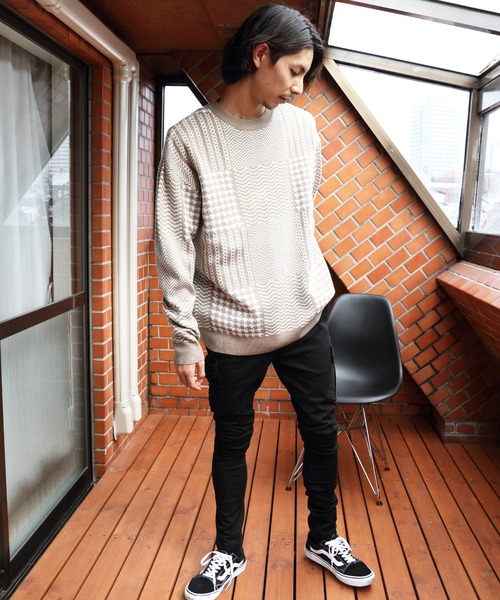 8(eight)(エイト)の「ジャガードクルーネックニット(ニット/セーター・メンズ・グレイッシュベージュ/ブラック・MEDIUM/LARGE)」の19枚目の写真