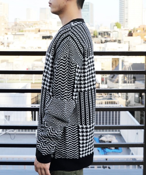 8(eight)(エイト)の「ジャガードクルーネックニット(ニット/セーター・メンズ・グレイッシュベージュ/ブラック・MEDIUM/LARGE)」の16枚目の写真