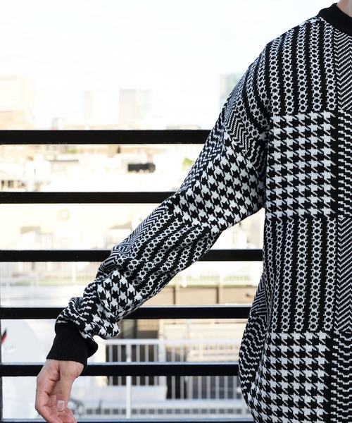 8(eight)(エイト)の「ジャガードクルーネックニット(ニット/セーター・メンズ・グレイッシュベージュ/ブラック・MEDIUM/LARGE)」の12枚目の写真