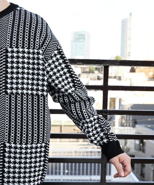 8(eight)(エイト)の「ジャガードクルーネックニット(ニット/セーター・メンズ・グレイッシュベージュ/ブラック・MEDIUM/LARGE)」の11枚目の写真