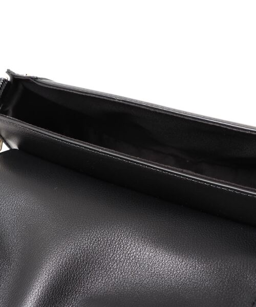 SISLEY（シスレー）の「フェイクレザーリベットミニショルダーバッグ（ショルダーバッグ・レディース・ブラック/グリーン・FREE）」の4枚目の写真