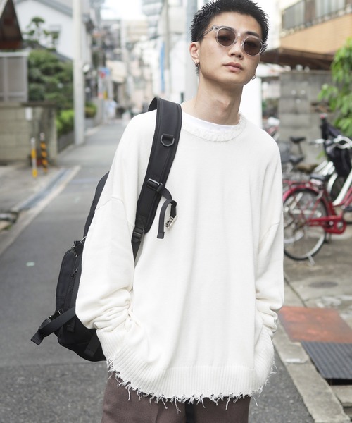 Lulu ＆ Arnie（るるあんどあーにー）の「オーバーサイズ クルーネック ダメージ ニット セーター（ニット/セーター・メンズ・ホワイト/ブラック/ブラウン・MEDIUM/LARGE）」の4枚目の写真