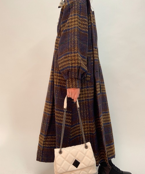 aimoha（アイモハ）の「チェック柄後タックロングコート（モッズコート・レディース・ネイビー/ブラウン・FREE）」の18枚目の写真