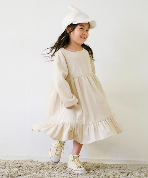 b・ROOM(ビールーム)の「コーデュロイティアードフリルワンピース【PTPR】(ワンピース・キッズ・ピンク/キャメル/アイボリー・120cm/110cm/100cm/130cm/140cm)」の2枚目の写真