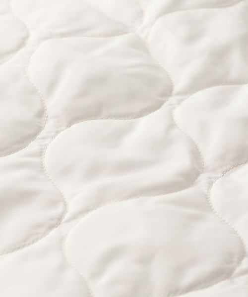 GeeRA（ジーラ）の「波キルティングジャケットコート（ノーカラージャケット・レディース・ブラック/アイボリー/カーキブラウン/ライトカーキ/ダークカーキ・MEDIUM）」の8枚目の写真