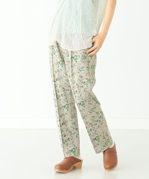 BEAMS BOY（ビームスボーイ）の「BEAMS BOY / ボーイ チャイナ ジャカード スラックス イージーパンツ（スラックス・レディース・ライトグレー/ロイヤルブルー・ONE SIZE）」の3枚目の写真