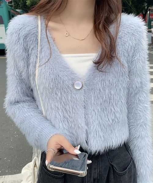 Jasmine Grandiflorum（ジャスミングランディフローラム）の「【Jasmine】トレンドシャギーショート丈ニットカーディガン（カーディガン/ボレロ・レディース・ホワイト/ブラック/パープル/ブルー・FREE）」の4枚目の写真