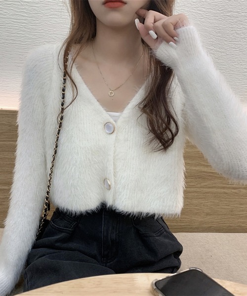 Jasmine Grandiflorum（ジャスミングランディフローラム）の「【Jasmine】トレンドシャギーショート丈ニットカーディガン（カーディガン/ボレロ・レディース・ホワイト/ブラック/パープル/ブルー・FREE）」の7枚目の写真