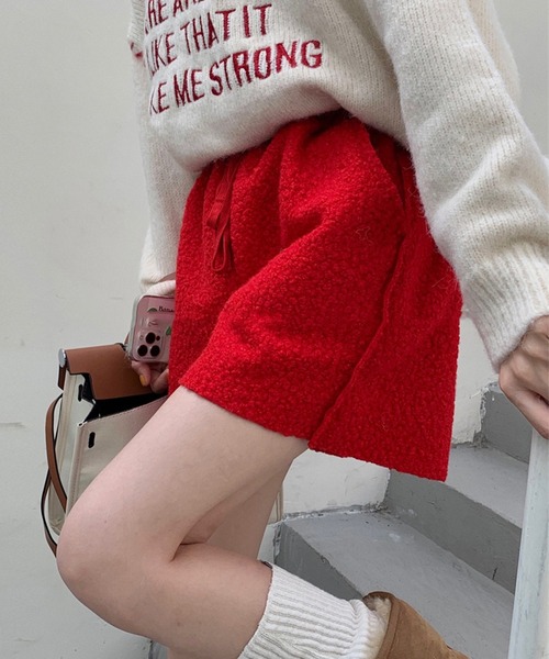 me+em select(ミームセレクト)の「カットオフハイウエストボアショートパンツ(その他パンツ・レディース・ブラック/レッド/アイボリー・FREE)」の18枚目の写真