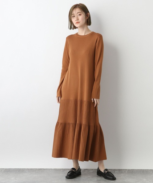 A part by（アパートバイ）の「スソプリーツニットワンピース　270348（ワンピース・レディース・ライトブルー/ブラック/ベージュ/ブルー/オレンジ系5・FREE）」の5枚目の写真