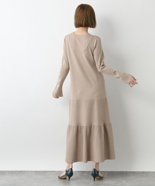 A part by（アパートバイ）の「スソプリーツニットワンピース　270348（ワンピース・レディース・ライトブルー/ブラック/ベージュ/ブルー/オレンジ系5・FREE）」の9枚目の写真