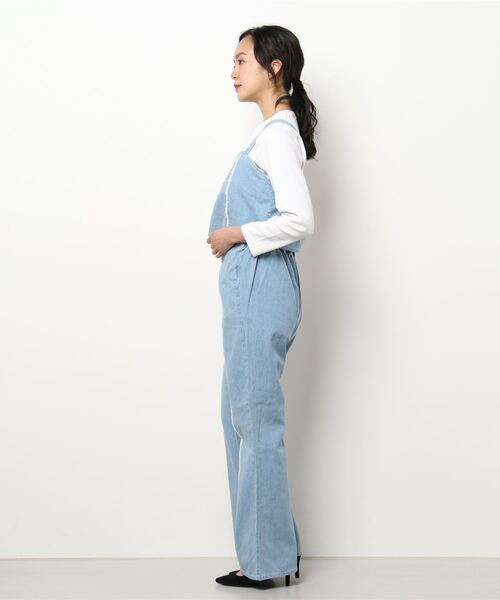 CECIL McBEE（セシルマクビー）の「ビスチェ&フレアパンツデニムセットアップ（サロペット/オーバーオール・レディース・サックスブルー/ブルー・MEDIUM/LARGE）」の3枚目の写真