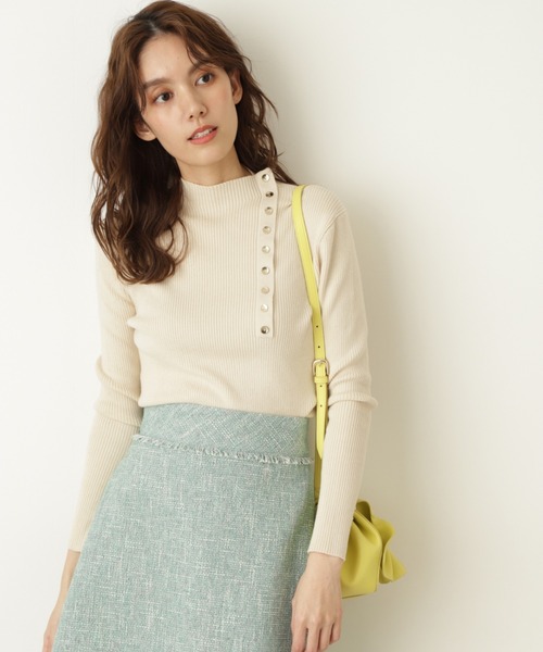 JILL STUART(ジルスチュアート)の「◆ガレットニット(ニット/セーター・レディース・ベージュ/パープル/ネイビー・FREE)」の2枚目の写真