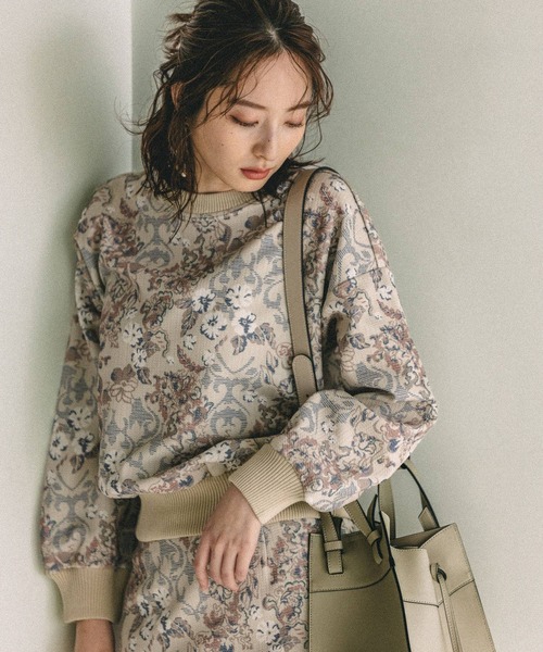 Andemiu(アンデミュウ)の「【セットアップ対応】ゴブランプルオーバー266457(スウェット・レディース・グレー/イエロー/ライトベージュ・FREE)」の2枚目の写真