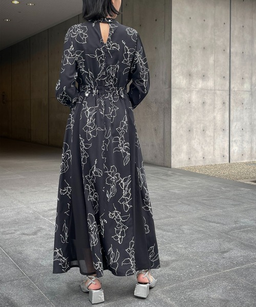 &g'aime（アンジェム）の「【＆g'aime】花柄ロングワンピース（ワンピース・レディース・ホワイト/ブラック・FREE）」の18枚目の写真