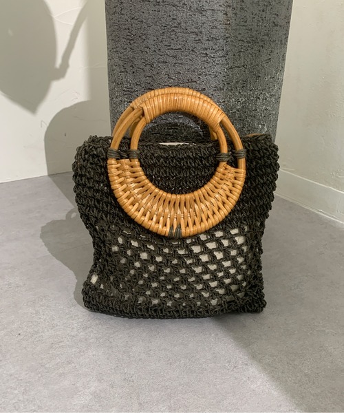 Chez toi（シェトワ）の「ラタン丸ハンドルショルダーバッグ（かごバッグ・レディース・ダークブラウン/アイボリー/キャメル・FREE）」の5枚目の写真