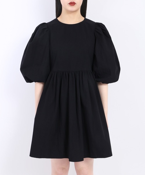 WC（ダブル シー）の「ボリュームスリーブワンピース（ワンピース・レディース・ホワイト/ブラック/サックスブルー・FREE）」の21枚目の写真