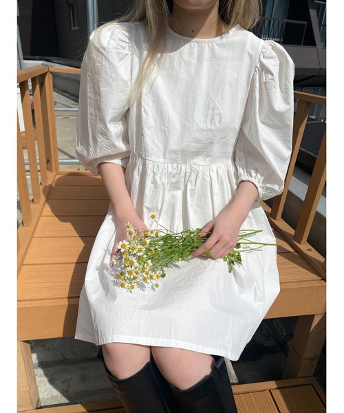 WC（ダブル シー）の「ボリュームスリーブワンピース（ワンピース・レディース・ホワイト/ブラック/サックスブルー・FREE）」の11枚目の写真