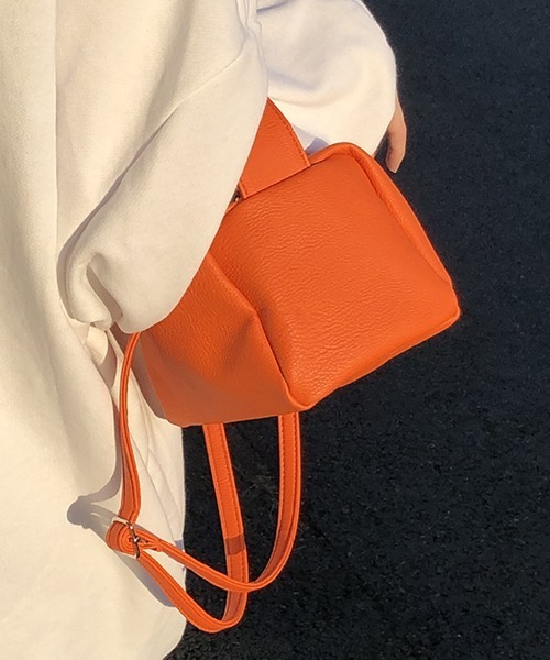 Opinion korean town(オピニオン コリアン タウン)の「YUGA ワンハンドル ショルダーハンドバッグ(ハンドバッグ・レディース・オレンジ/グリーン/ホワイト/ブラック・FREE)」の11枚目の写真