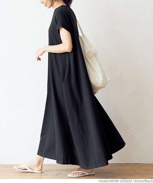 coca（coca）（コカ）の「カットマキシワンピース（ワンピース・レディース・ホワイト/ブラック/カーキ・ONE SIZE）」の17枚目の写真