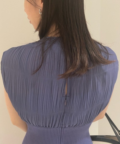 FRAY I.D（フレイアイディー）の「プリーツウエストリブワンピース（ワンピース・レディース・モカ/パープル/ブラック・1/0）」の18枚目の写真