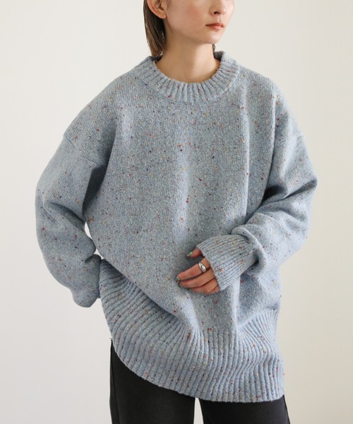 select MOCA(セレクトモカ)の「2022 AW クルーネックカラーネップオーバーニット(ニット/セーター・レディース・ライトブルー/ベージュ/ダークブラウン・FREE)」の7枚目の写真