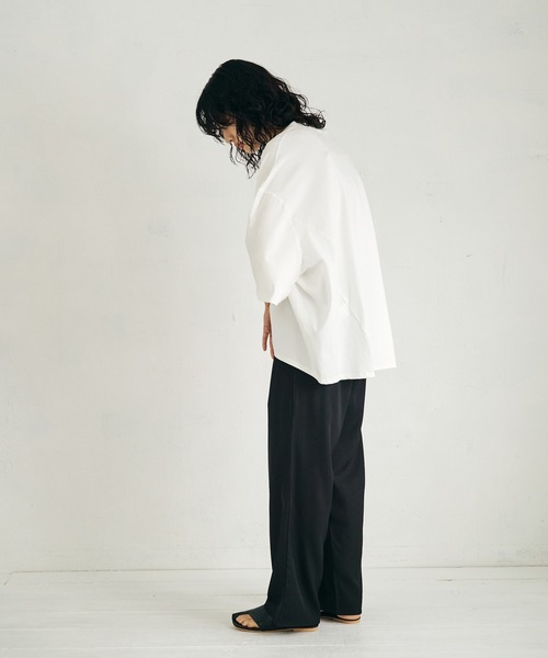 4youstory(フォーユーストーリー)の「【4youstory】コクーンTシャツ(Tシャツ/カットソー・レディース・ホワイト/ブラック/レッド・FREE)」の22枚目の写真